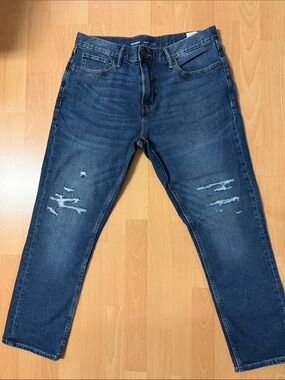 Men's Old Navy Dark Blue Slim Straight Jeans with Distressed Knees - size 34x30